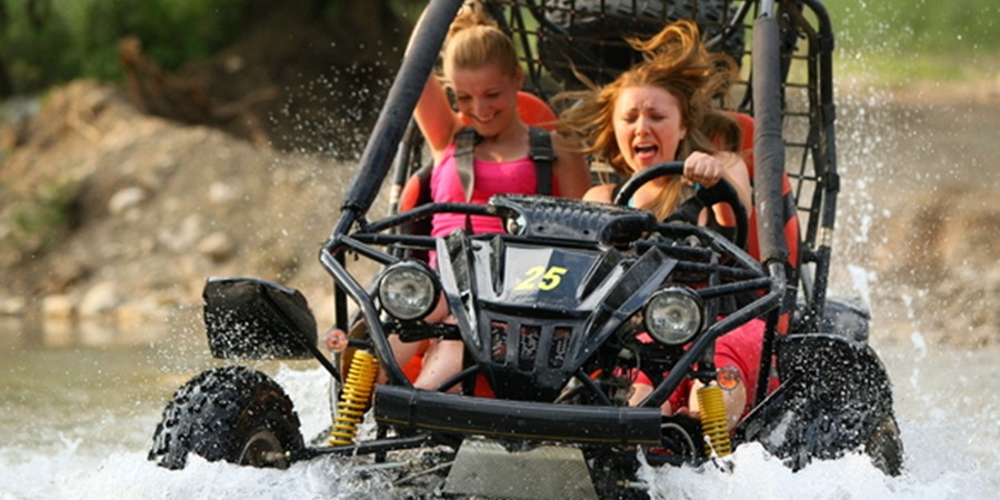Side Buggy Safari: Błotnista przygoda na szlakach