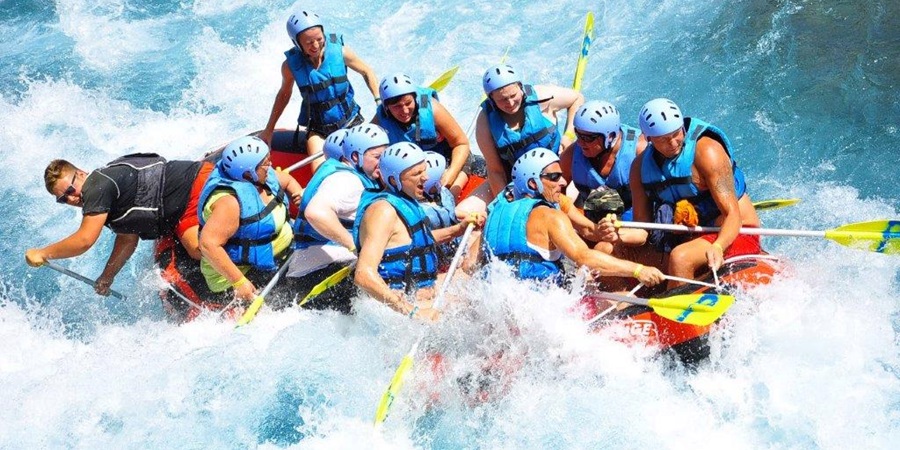 Rafting i Safari Jeepem: Emocje w Kanionie Köprülü