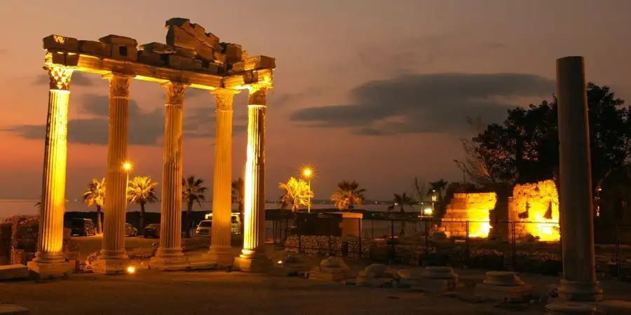 Przewodnik Turystyczny po Side