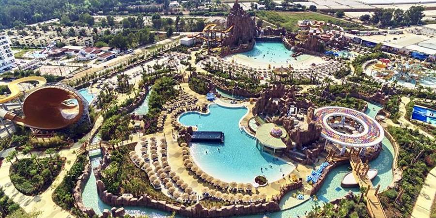 Kraina Legend Side: Emocje i Przejażdżki w Parku Tematycznym