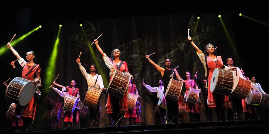 Pokaz Tańca Ogień Anatolii w Side: Spektakl Kulturowy w Gloria Aspendos